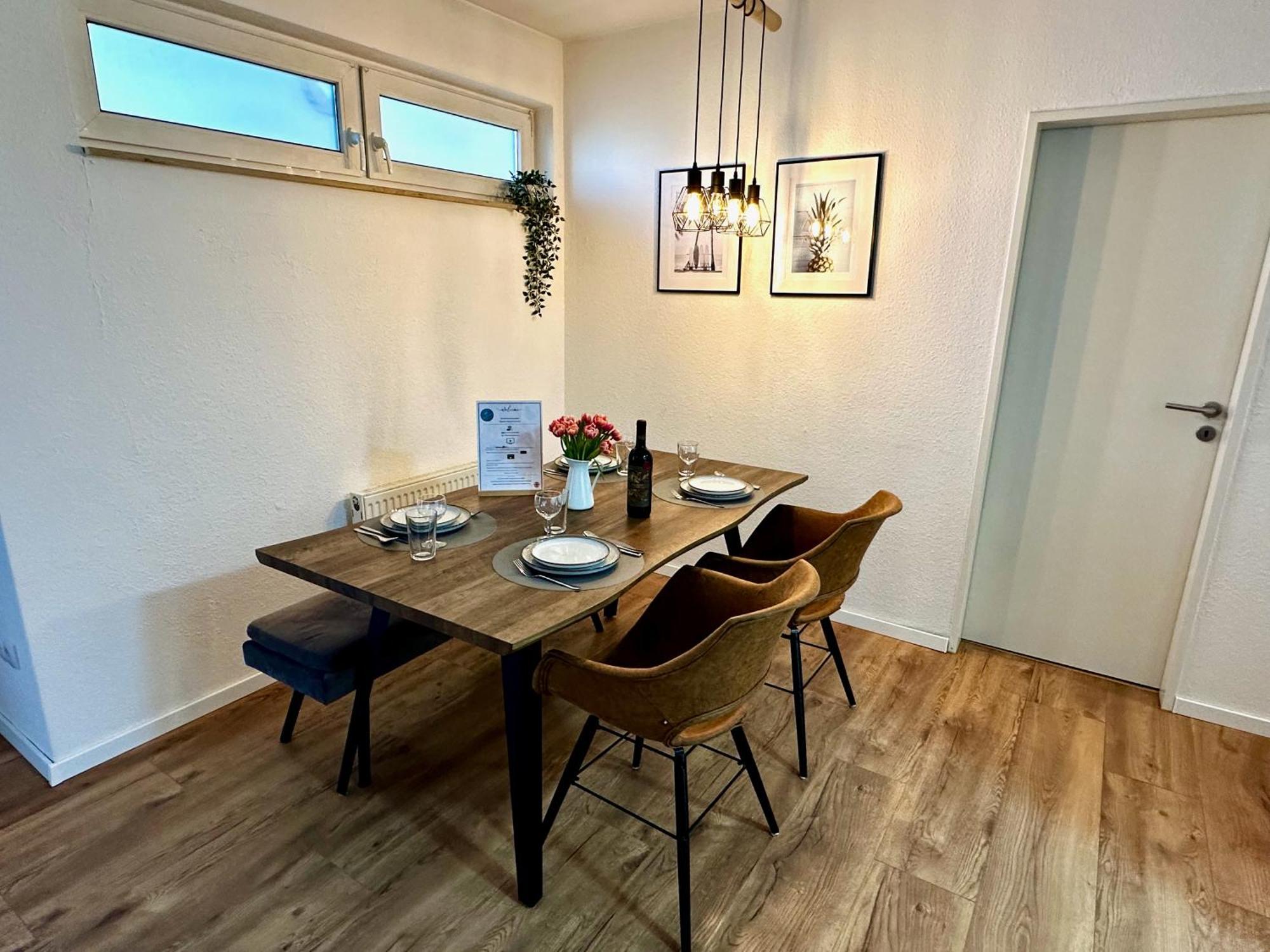 Geraeumiges 2R City-Apartment Uninaehe Mit Tv Streaming, Terrasse マクデブルク エクステリア 写真